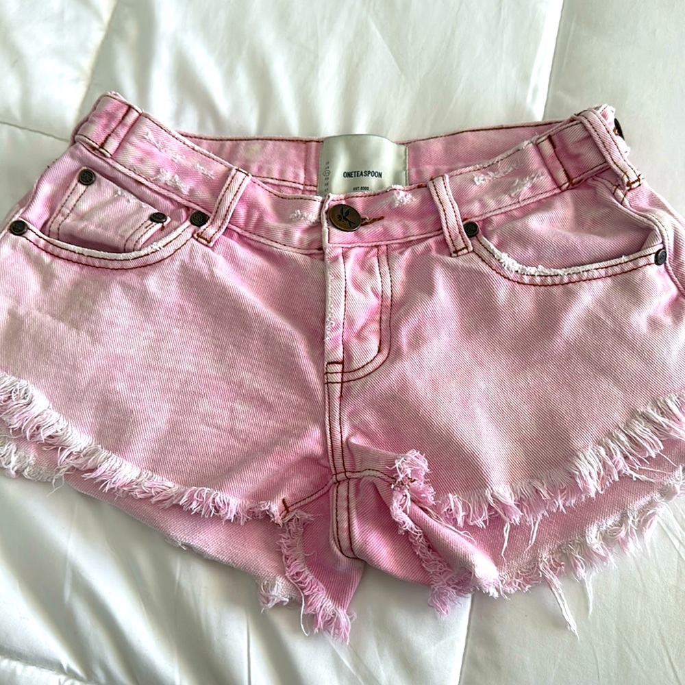 One Teaspoon Shorts- PINK size 24- used